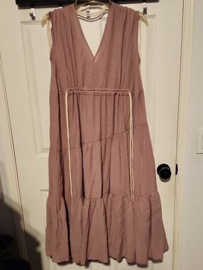 PINCH Sleeveless V-Neck Dress in Mauve sz M